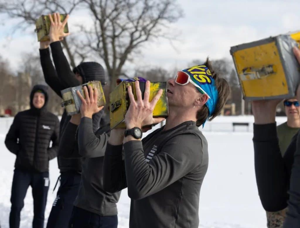 Entrenamiento militar. Fuente: SnowyMountain Photography