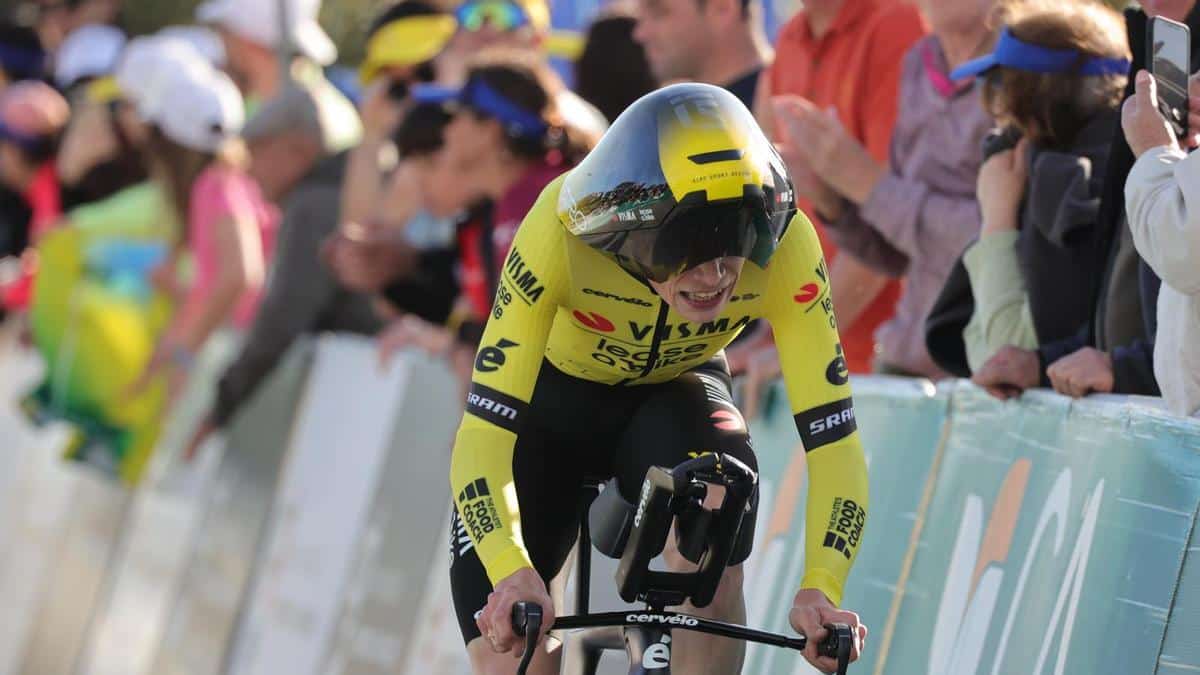 Jonas Vingegaard en la última etapa de la Volta ao Algarve 2025.