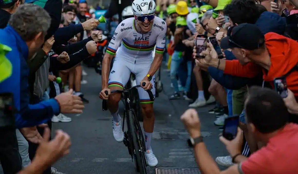 Tadej Pogacar (UAE) en Il Lombardía 2025.