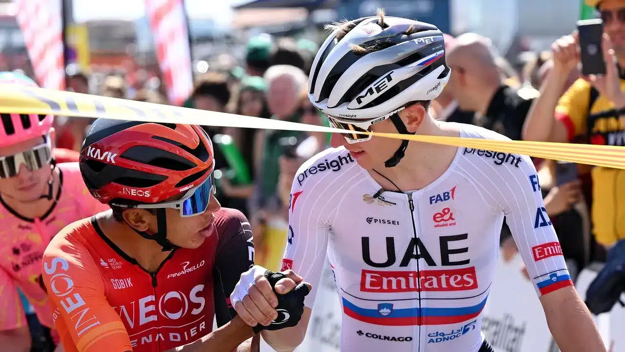Tadej Pogacar y Egan Bernal