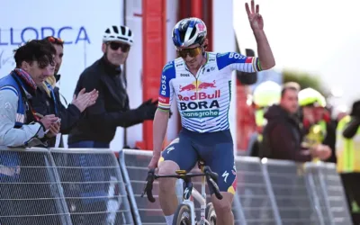 Remco Evenepoel (Red Bull - BORA) al ganar el Trofeo Andratx 2026 de la Challenge Mallorca