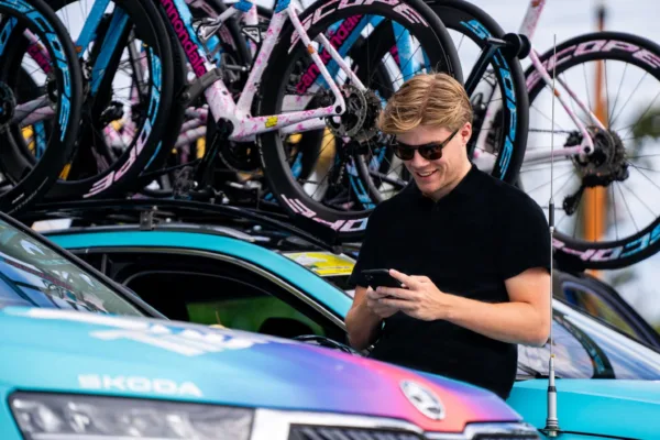 Joppe de Heij, nuevo staff de Visma, cuando era director en Unibet Tietema Rocks.