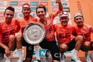 Arrestan a Andrea Piccolo, ex ciclista del EF de Carapaz