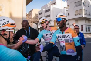 Girmay sigue el camino de Pogacar: “Estamos para correr, no para ser políticos”