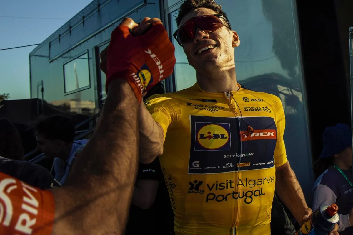 Juan Ayuso en la Volta ao Algarve 2026 (Lidl - Trek)