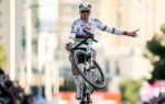 Mathieu van der Poel al vencer la fecha de la Copa del Mundo de Ciclocross de Benidorm