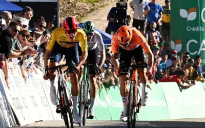 Juan Ayuso (UAE) se lleva la quinta etapa de la Volta ao Algarve 2026 frente a Oscar Onley (INEOS) y Paul Seixas (Decathlon)