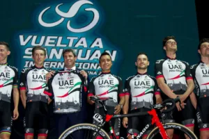 El día que UAE casi desaparece del pelotón