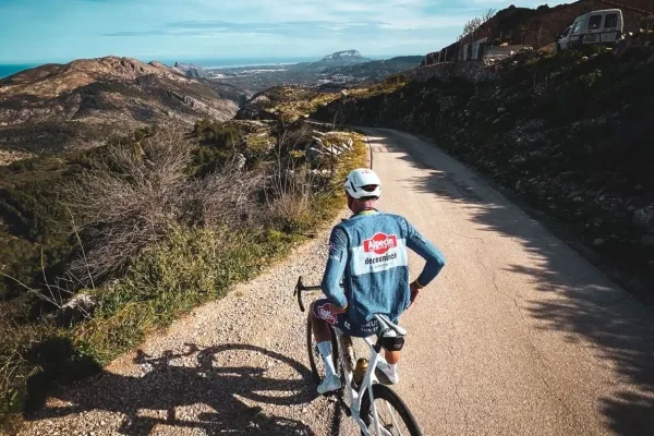 Mathieu van der Poel (Alpecin - Premier Tech) en el sur de España