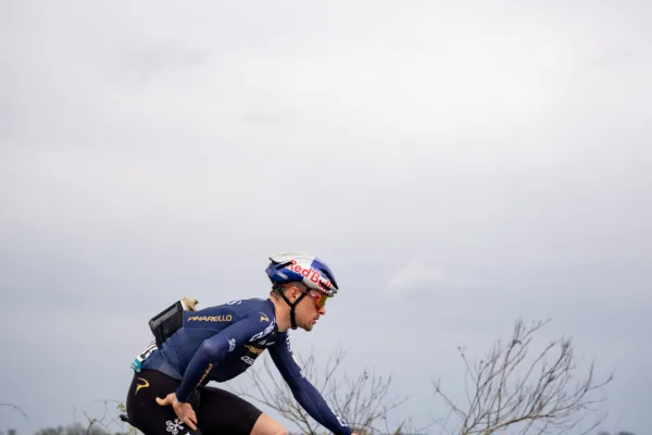 Tom Pidcock (Pinarello - Q36.5) en la Milano San Remo 2026