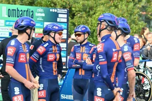 Rompecabezas imposible: Picnic PostNL, al borde de afrontar el Tour de Francia sin sus dos máximas figuras