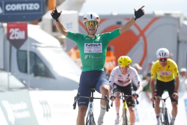Alessandro Pinarello (NSN) vence la quinta etapa de O Gran Camiño 2026