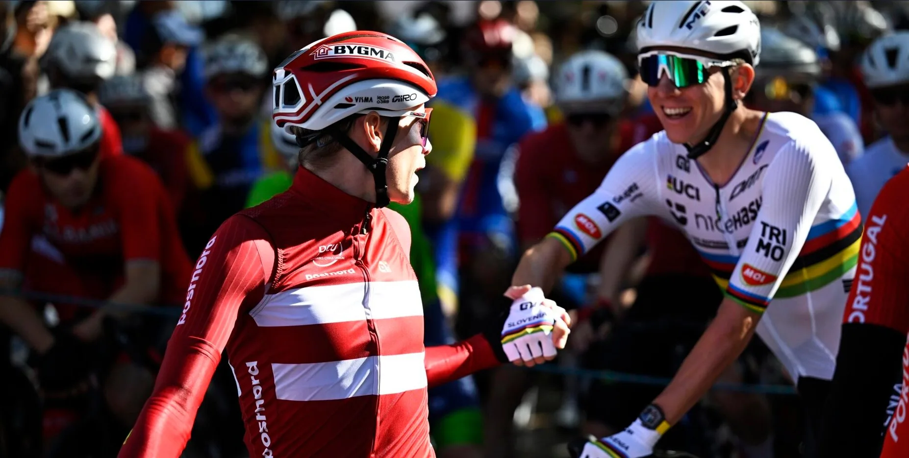 Tadej Pogacar y Jonas Vingegaard en la partida del Campeonato Europeo de Ruta 2025