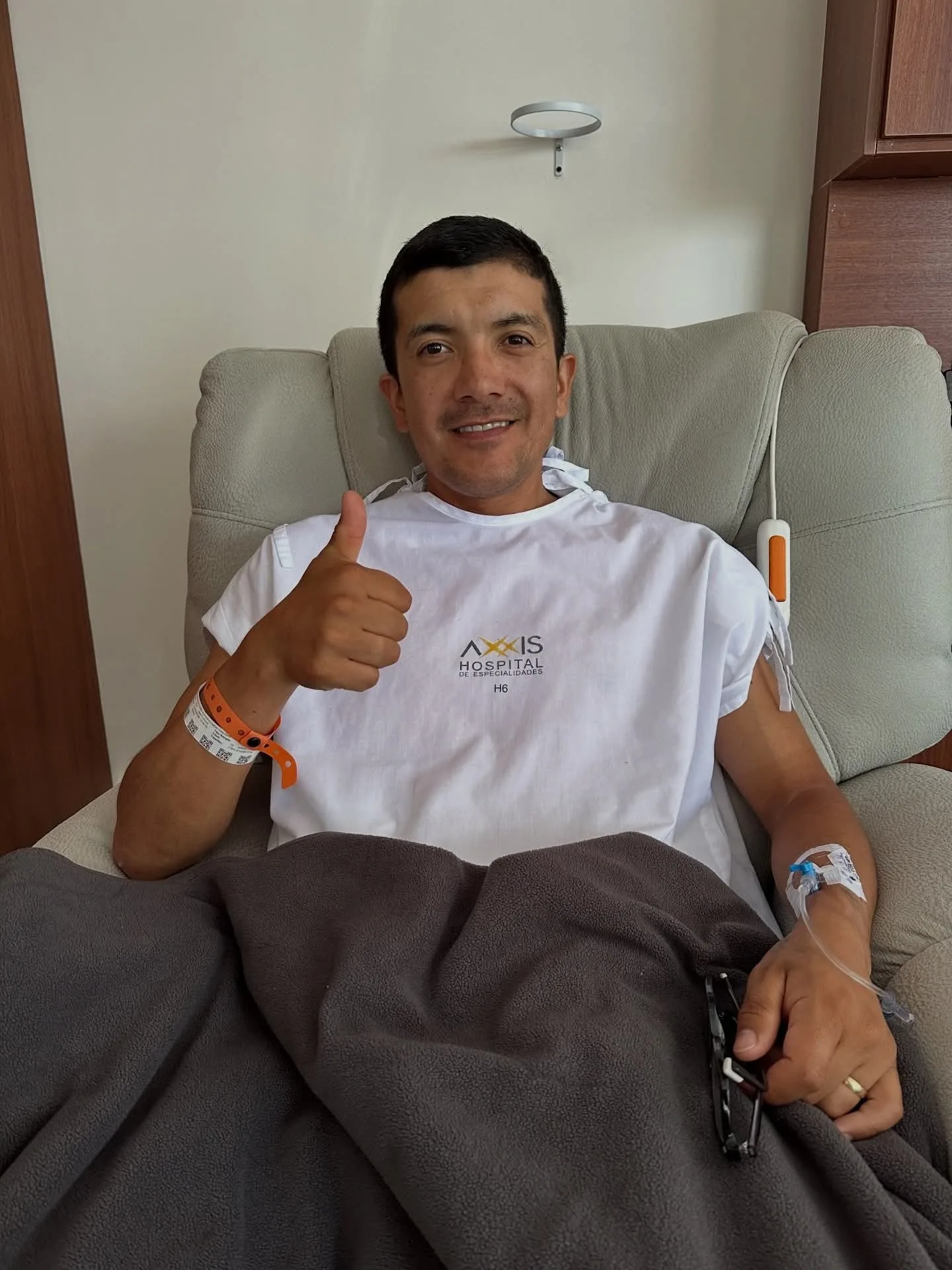 Carapaz fue operado imprevistamente por una afección perineal