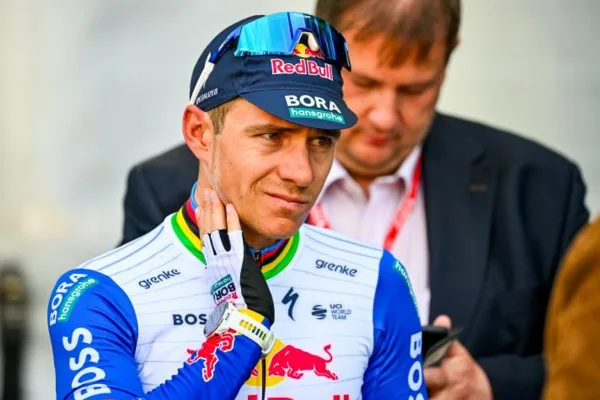 Remco Evenepoel (Red Bull) tras el tercer puesto en Lieja - Bastoña - Lieja 2026