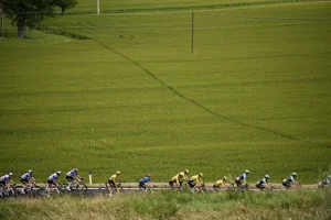 Resumen y resultados Etapa 9 del Giro de Italia 2026: Vingegaard gana, Gall segundo y Eulálio sigue de Rosa