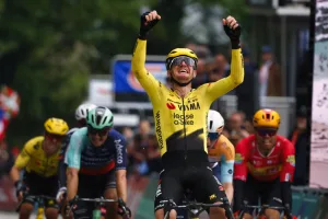 Fiorelli, gregario novato de Visma, logra la mayor victoria de su carrera en Tro-Bro León
