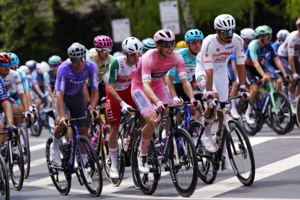 Giro de Italia, etapa 2, grupo principal, líderes