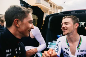 Red Bull arma su rompecabezas para acompañar a Remco y Lipowitz al Tour: los tres confirmados