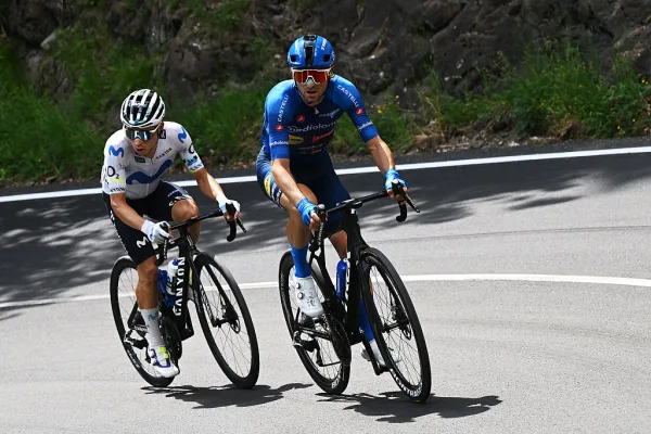 Einer Rubio (Movistar) y Giulio Ciccone (Lidl-Trek) en la etapa 19 del Giro d ´Italia 2026