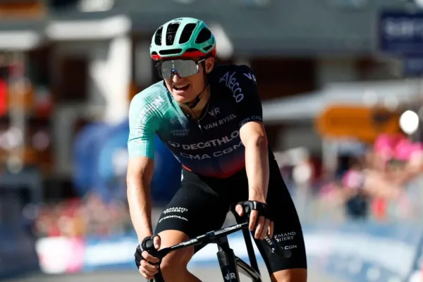Felix Gall (Decathlon CMA CGM) en el Giro d´Italia 2026