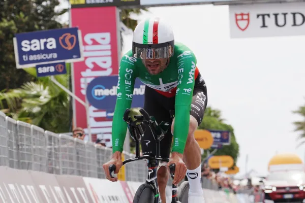Filippo Ganna (Netcompany INEOS) gana la contrarreloj de la etapa 10 del Giro d´Italia 2026