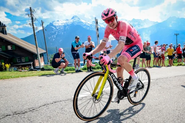 Jonas Vingegaard (Visma - Lease a Bike) en la etapa 16 del Giro d´Italia