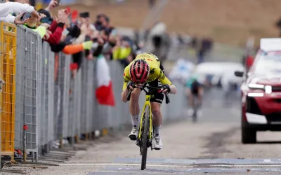 Jonas Vingegaard (Visma - Lease a Bike) gana la etapa 7 del Giro d´Italia en Blockhaus
