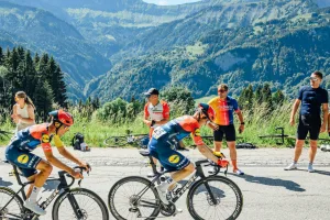 Equipazo de Lidl-Trek para el Tour de Francia, con Derek Gee como gregario sorpresa de Ayuso