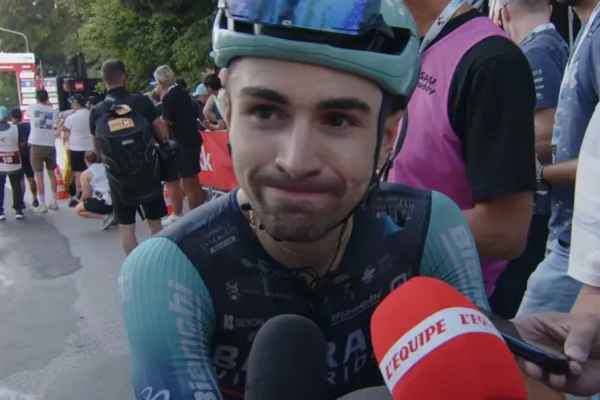 Lenny Martínez (Bahrain Victorious) tras la quinta etapa del Tour de Suiza 2026