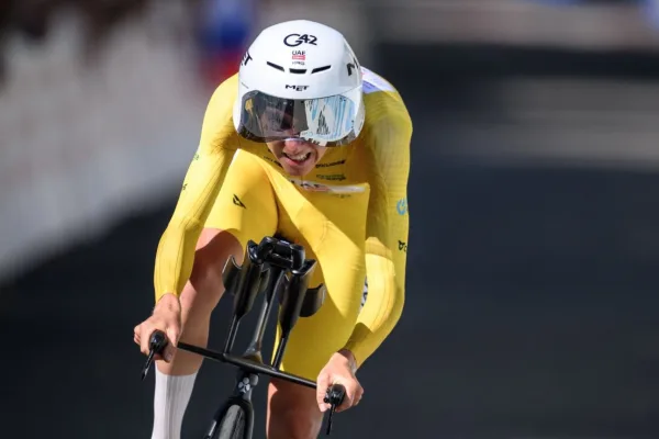 Tadej Pogacar (UAE) en la contrarreloj del etapa 4 del Tour de Suiza 2026