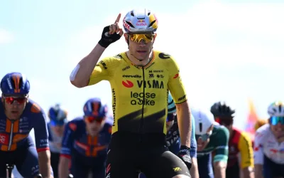 Wout van Aert (Visma - Lease a Bike) gana la etapa 5 del Tour Auvergne Rhone Alpes 2026