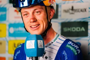 Van Gils: “Estoy en el mejor estado de forma de mi vida gracias a Remco”