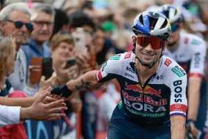 Red Bull confirma que no renovará a Roglic: “Hay que hacer sitio a los jóvenes”