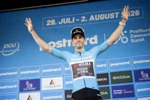 Van Aert logra un hat-trick en la etapa reina del Tour de Dinamarca