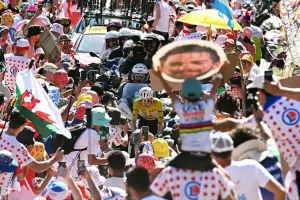 El insólito argumento de la organización del Tour ante el accidente de Rubio