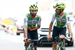 El peor final para Fernando Gaviria en el Tour: caída en el sprint, fractura y adiós a la carrera