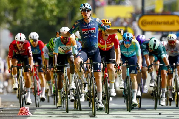 Tim Merlier (Soudal) gana la etapa 7 del Tour de France 2026
