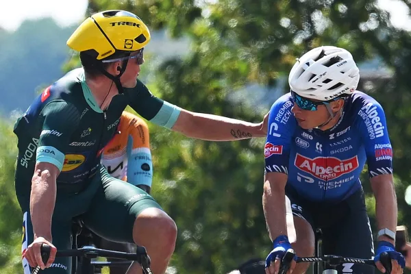 Mads Pedersen (Lidl-Trek) y Jasper Philipsen (Alpecin) en el Tour de France 2026