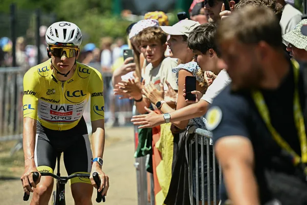 Tadej Pogacar (UAE) en el Tour de France 2026