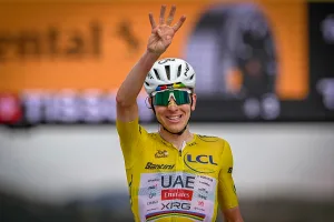 “El médico fue muy amable y me pidió perdón”: Pogacar explicó los «extraños» controles antidopaje en el Tour