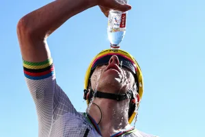 ¿Cambio histórico en el Tour? Evalúan anticipar los horarios por el intenso calor
