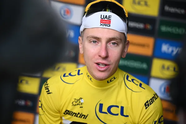 Tadej Pogacar en malla amarilla tras la etapa 3 del Tour de France 2026