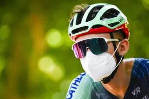 ¿Por qué vuelven las mascarillas? El plan del Decathlon para proteger a Paul Seixas de la “fama” en el Tour de France
