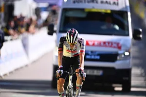 ¿Narrativa o colapso real? El UAE se desmorona antes de los Alpes en el Tour