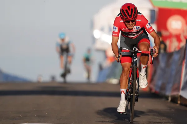 Richard Carapaz (INEOS Grenadiers) cuando fue líder en la Vuelta a España 2020