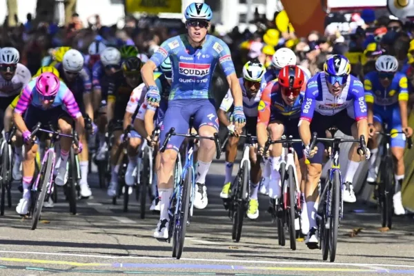 Paul Magnier (Soudal Quick-Step) gana la etapa 3 del Tour de Alemania 2026
