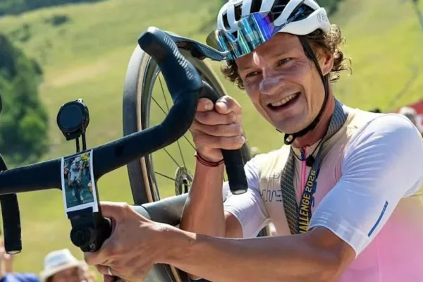 Frederik Niessen, el alemán de 31 años que le ganó a Tadej Pogacar la Pogi Challenge de 2026