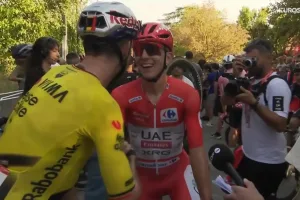 Diferencias entre favoritos tras la etapa 2 de La Vuelta: Gall, Uijtdebroeks y Almeida no aguantan la explosividad del final