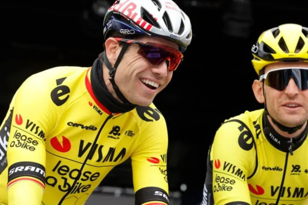 Wout van Aert y Tisej Benoot en Visma - Lease a Bike